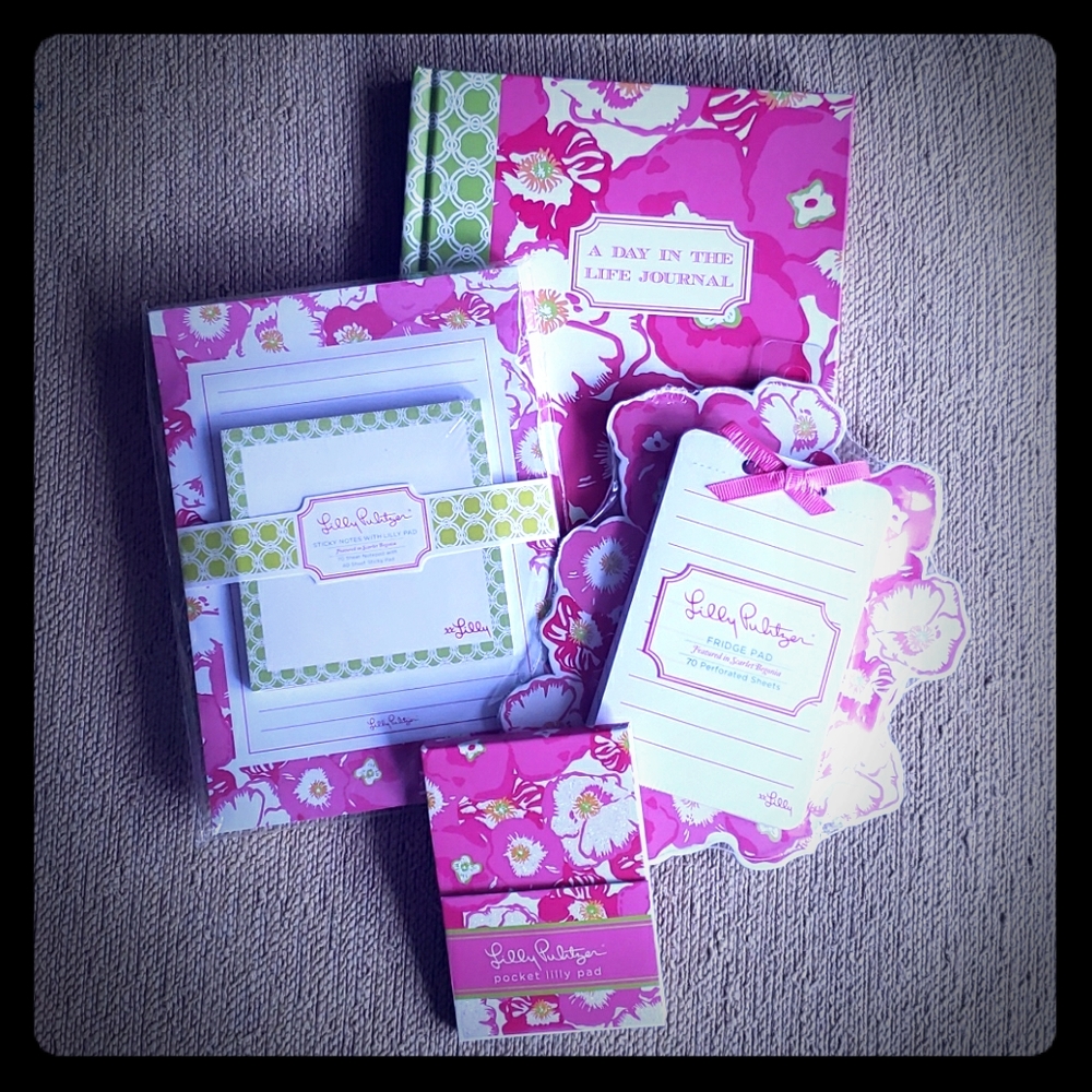 Lilly Pulitzer Stationary Group in Scarlet Begonia